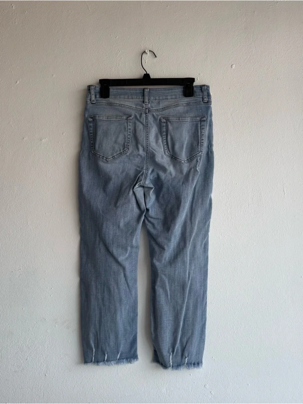 Rewash High‎ Rise Distressed Jeans Size 7 28 Cropped Raw Hem Light Wash Denim